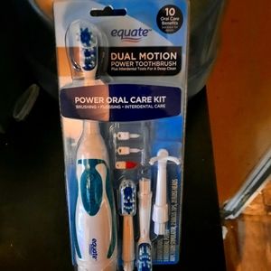 Power oral care kit